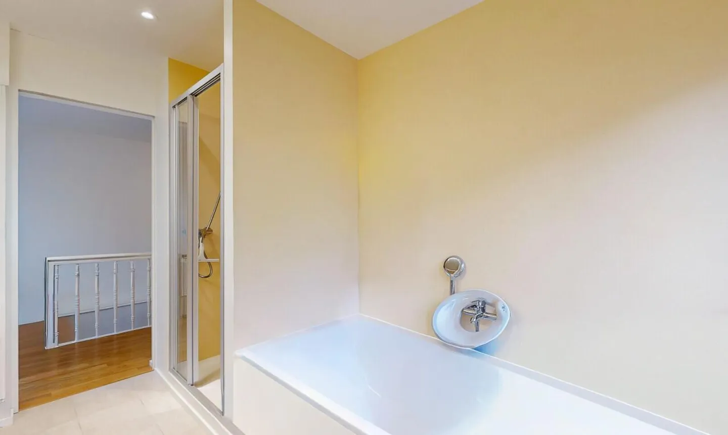 Maison de ville rénovée avec style et extension moderne - Photo 10 sur 11