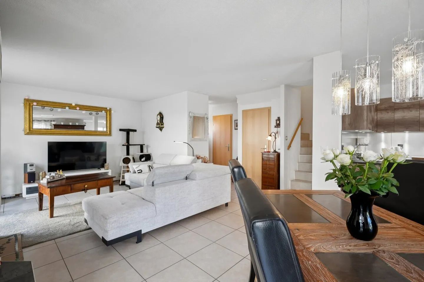 Magnificent and pleasant twin villa, 4.5 rooms - Photo 4 of 11