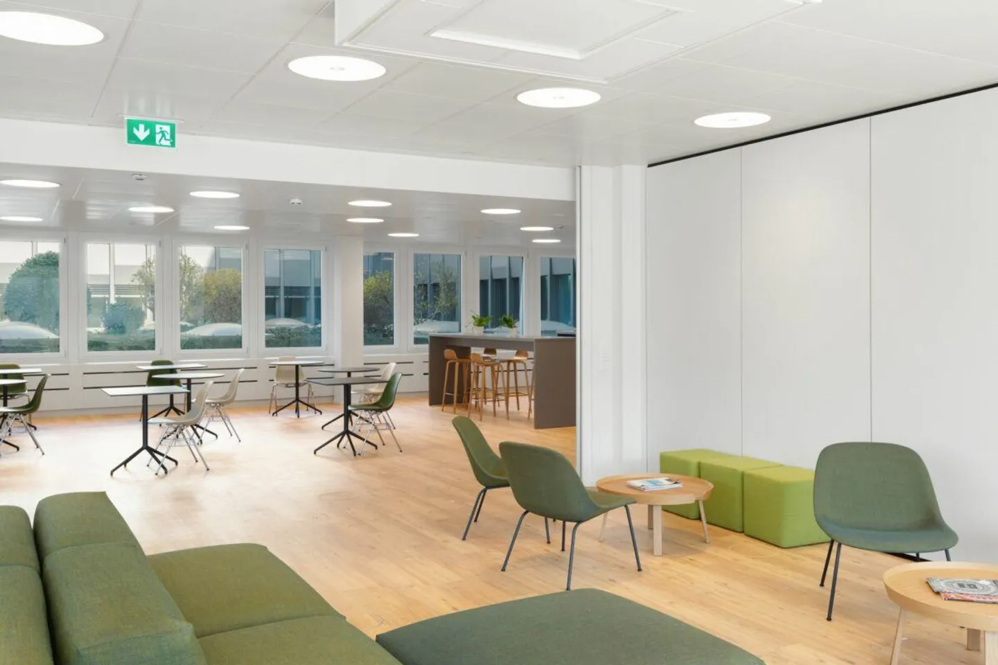 EG rental space with skylight, storage and parking spaces - Photo 6 of 12