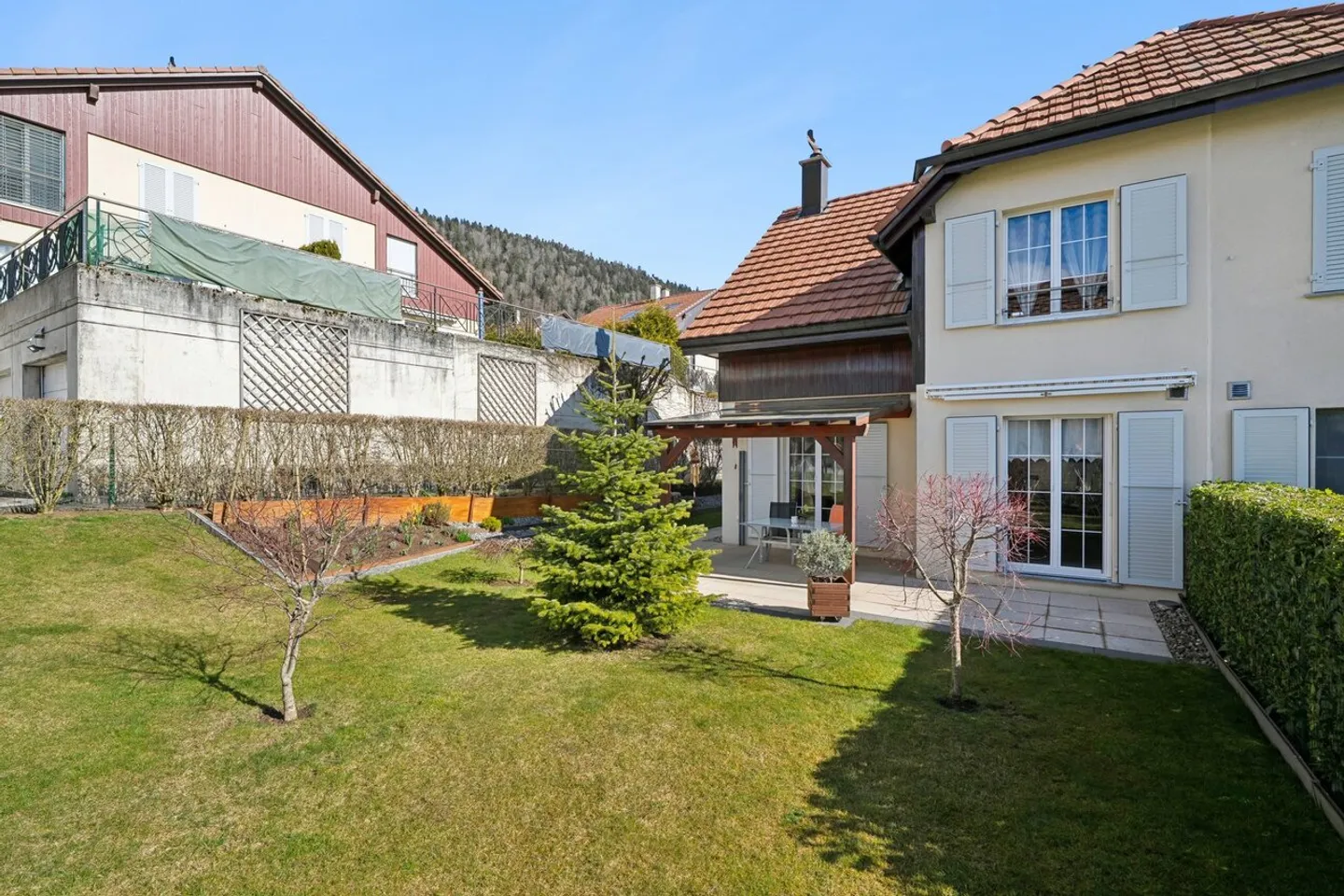 Magnificent and pleasant twin villa, 4.5 rooms - Photo 10 of 11