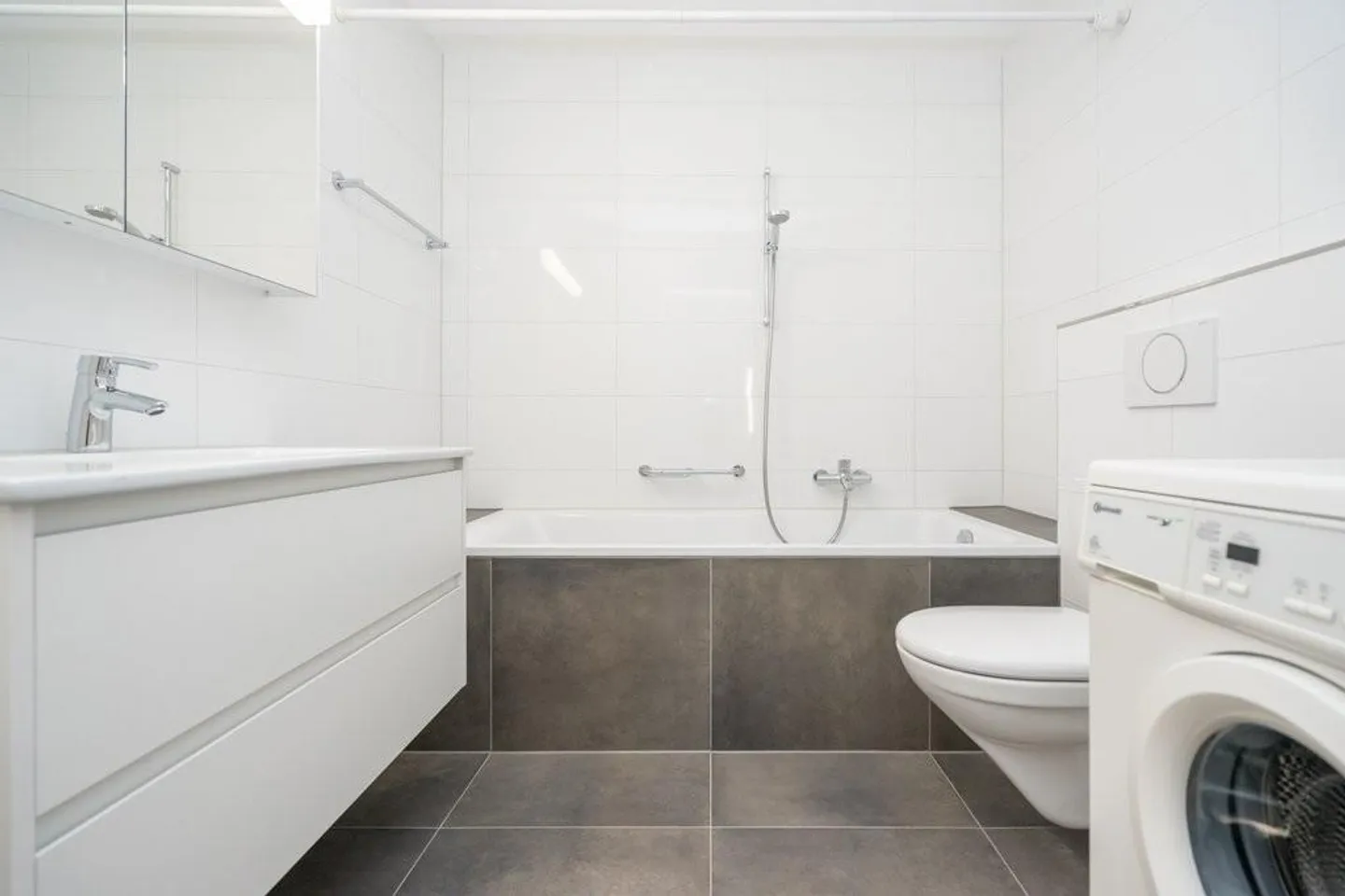 Première occupation après rénovation - Photo 2 sur 5