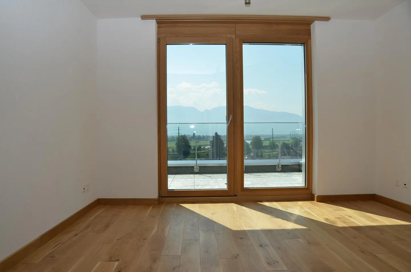 Edel ausgebaute Wohnung mit Weitblick - Foto 14 di 16