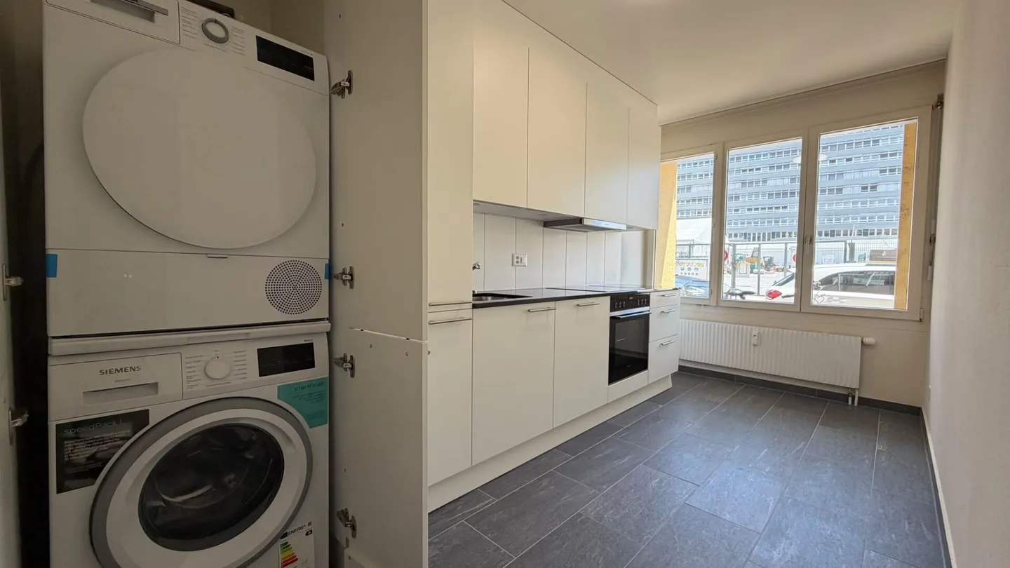 Appartement 3 pièces bien entretenu avec grande terrasse privée à Bâle - Photo 1 sur 10