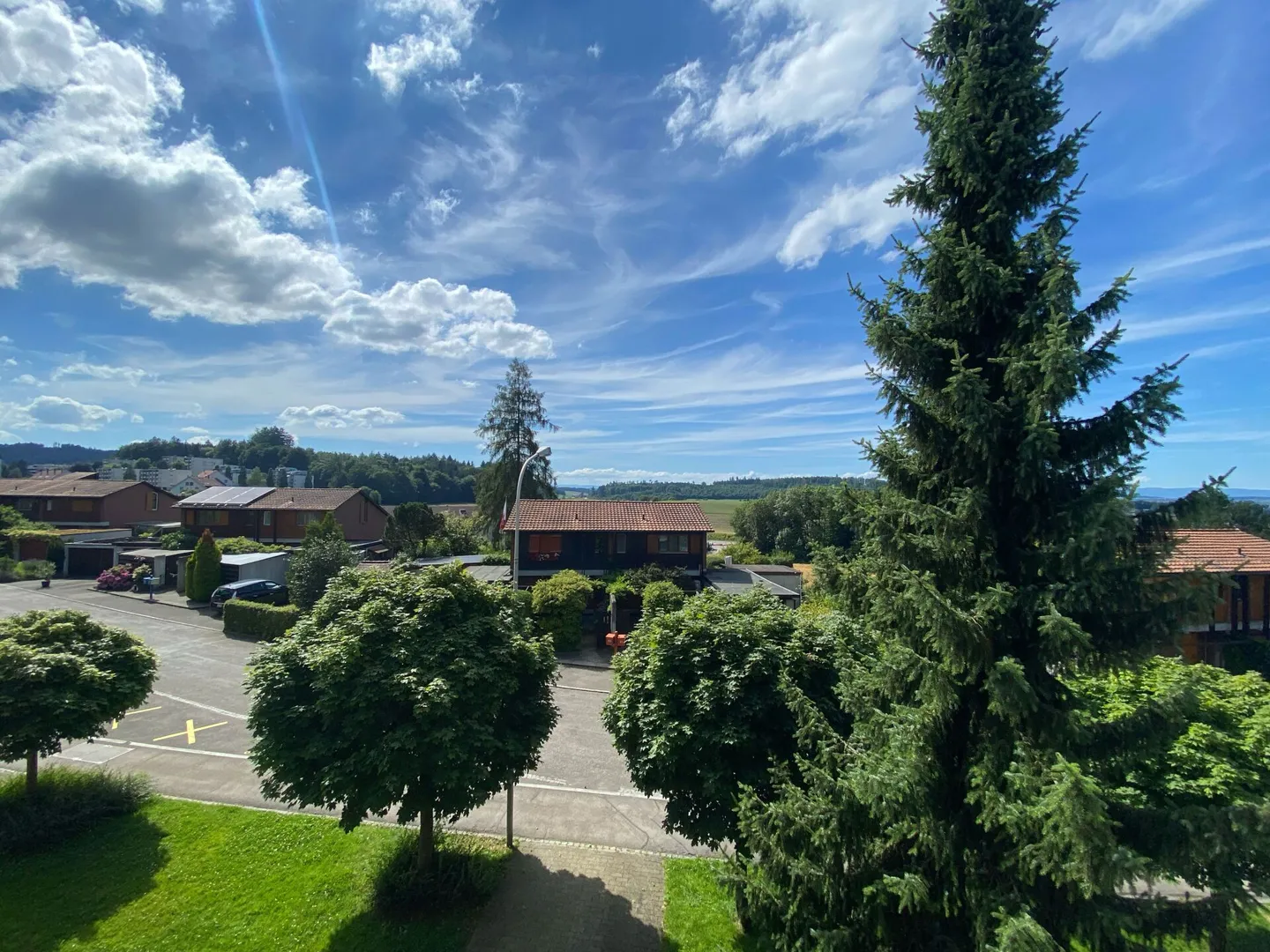 Living in a quiet location with fantastic views - Photo 1 of 8