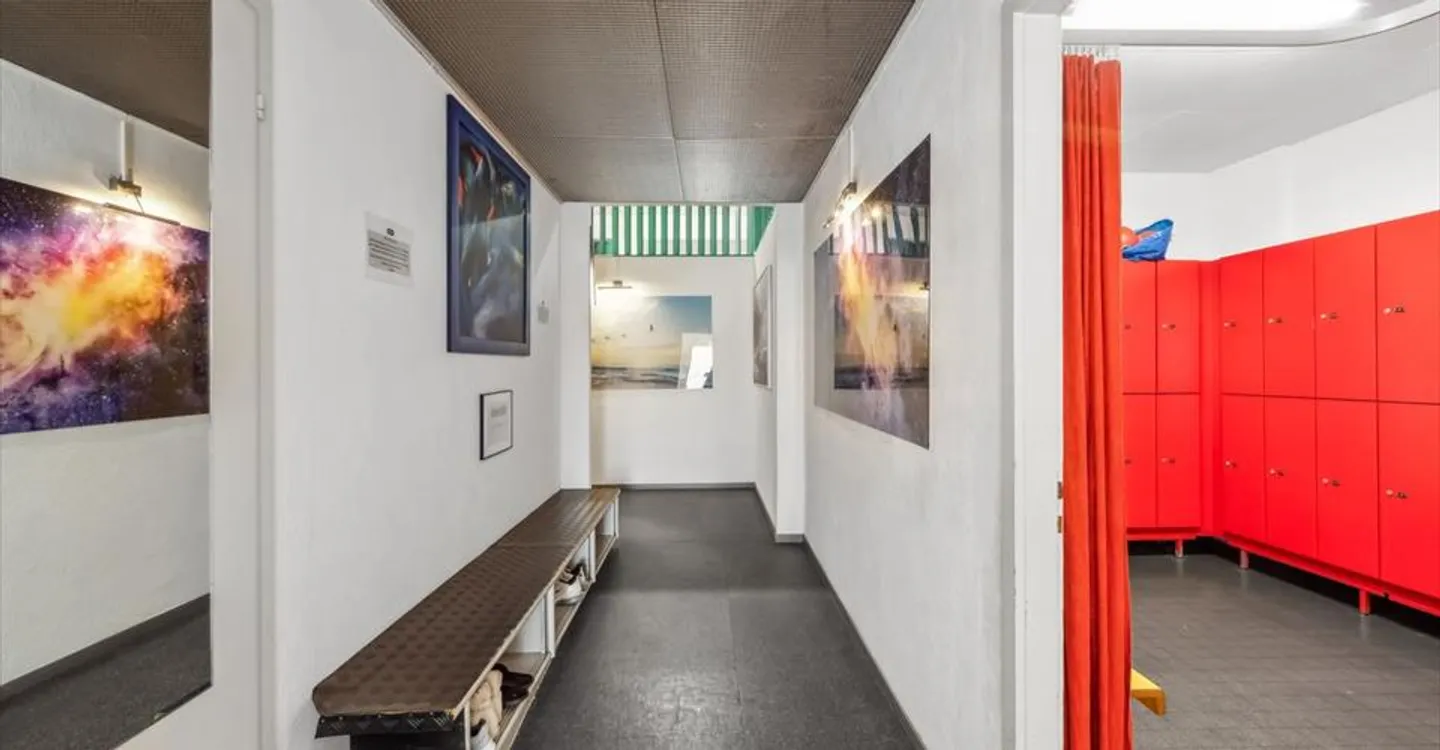 Attractive Commercial Space Near Bad. Train Station - Photo 6 of 8