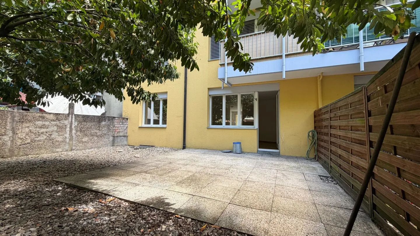 Appartement 3 pièces bien entretenu avec grande terrasse privée à Bâle - Photo 4 sur 10