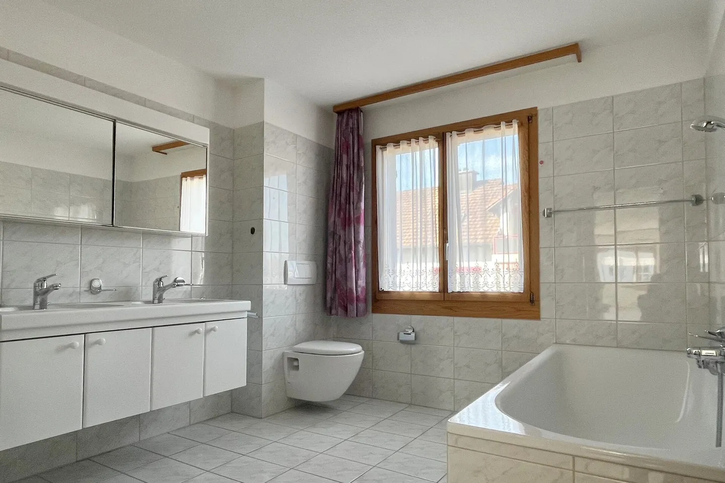 Condominio progettato in modo attraente in una posizione tranquilla - Foto 6 di 8