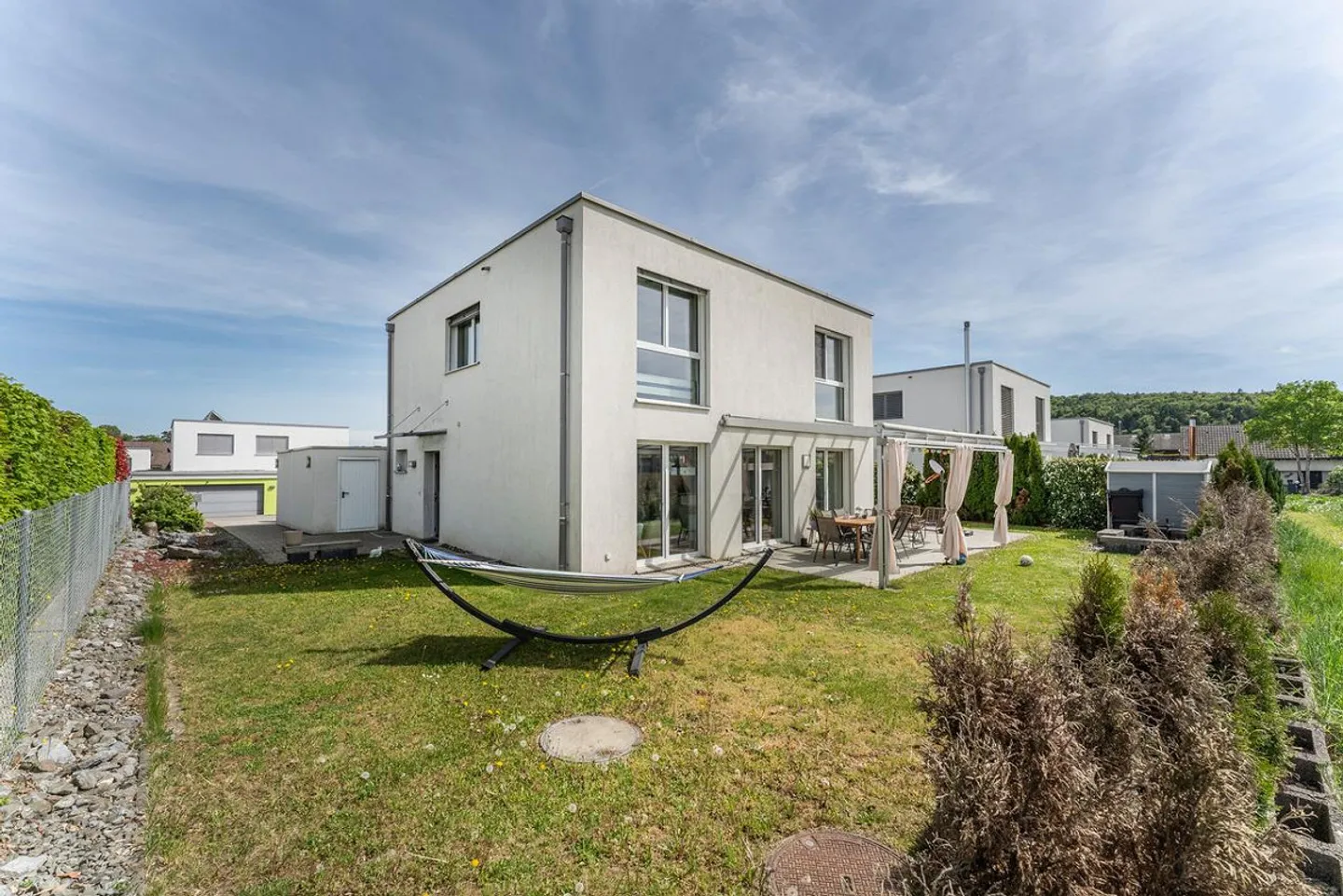Modernes Einfamilienhaus in Thayngen - Foto 1 von 13