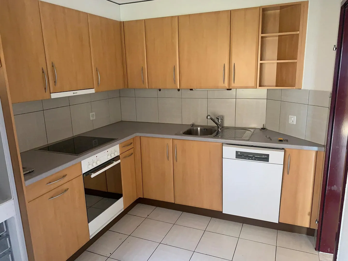 4.5-Zimmerwohnung mit herrlicher Sicht auf die Aare und das Bödeli - Foto 3 von 10
