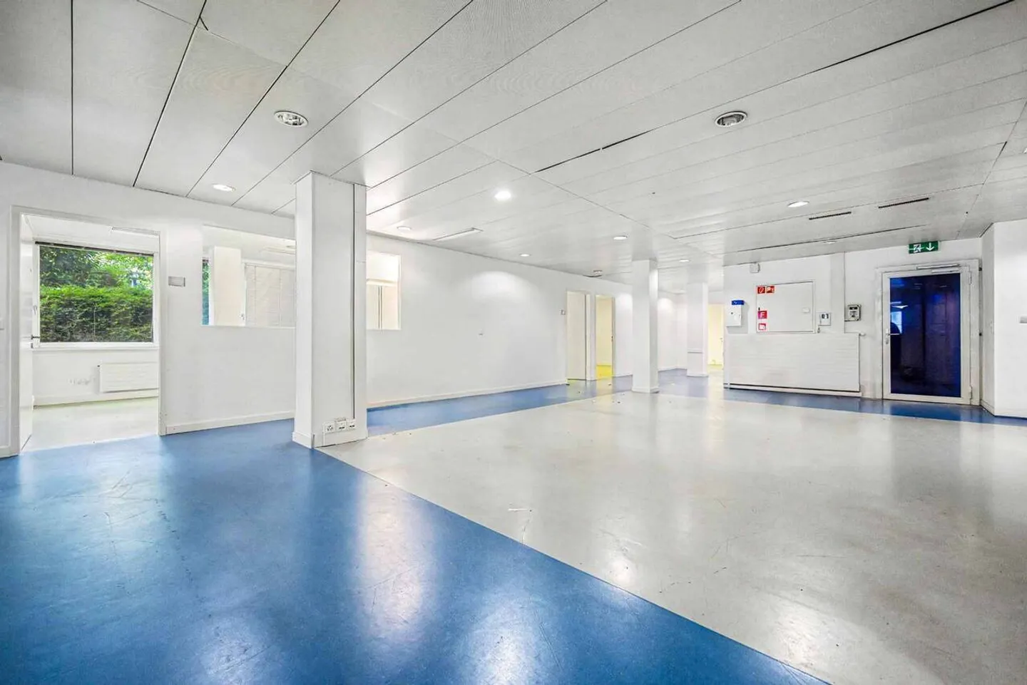 Lausanne-Ouchy - gemischte Fläche im Erdgeschoss zur Miete renoviert - Foto 3 von 8