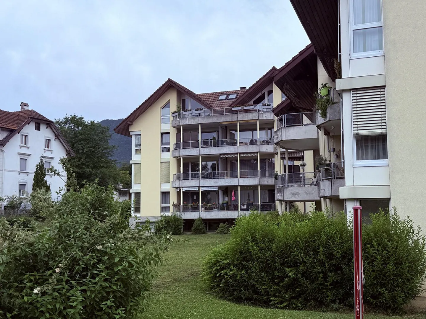 Appartement confortable de 3,5 pièces à Selzach Solothurn - Photo 2 sur 12
