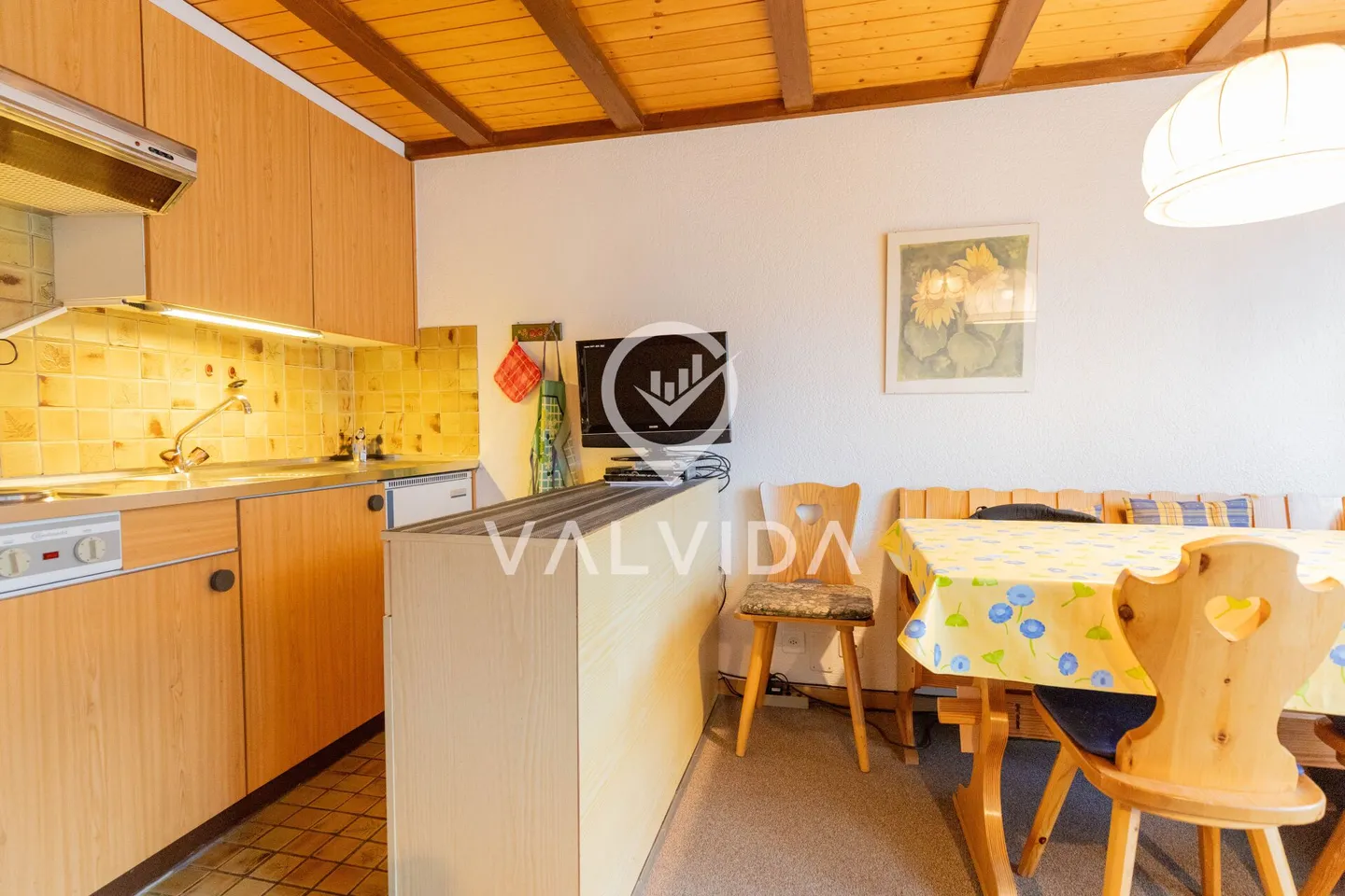 Charming 2.5-Room Apartment in Wiler - Your Perfect Holiday Home Near Lauchernalp - Photo 3 of 10