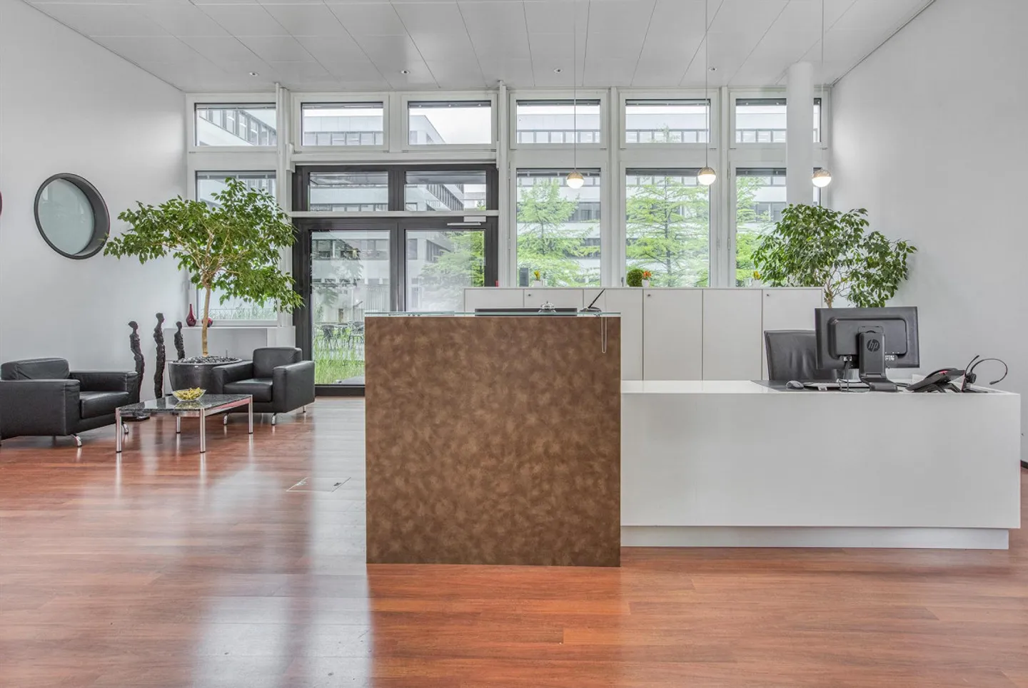 Private office space for 15 in Regus Dammstrasse - Photo 3 of 10