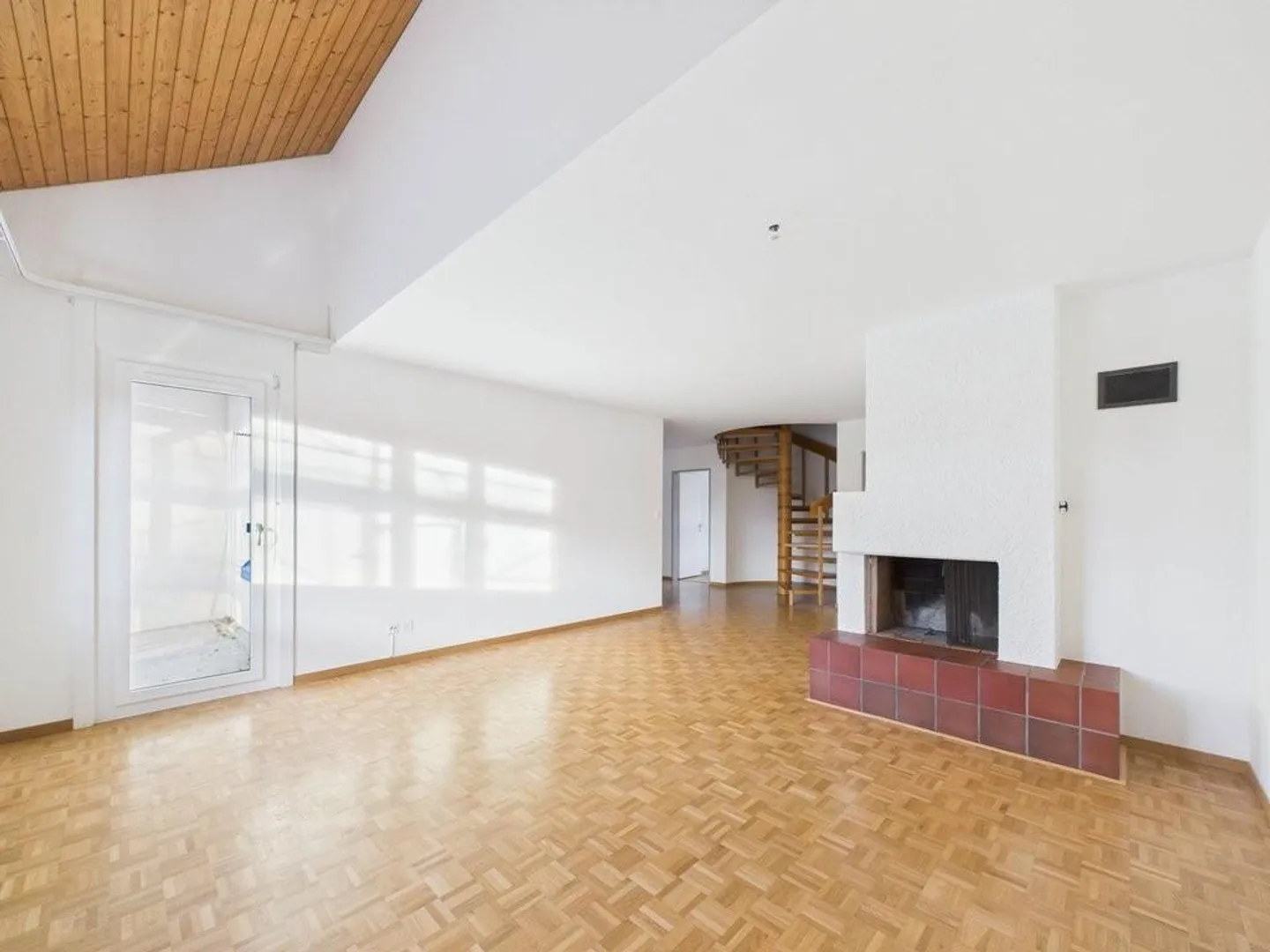 Erstvermietung nach Gesamtsanierung - Foto 5 von 10