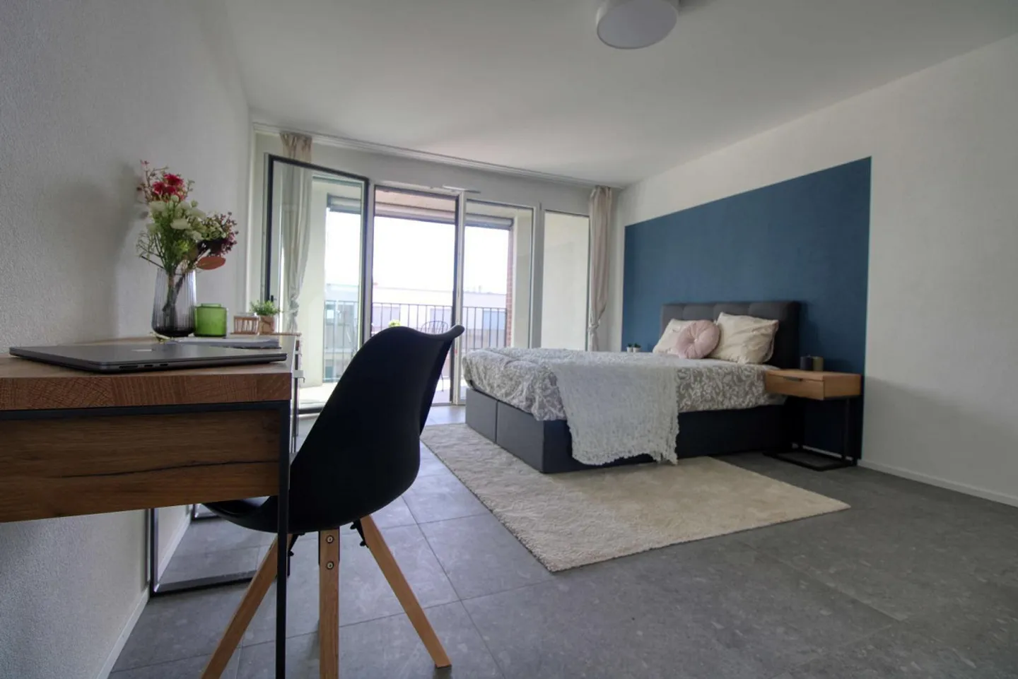 Spacious Coliving Apartment in Crissier with private Balcony - Foto 1 di 19