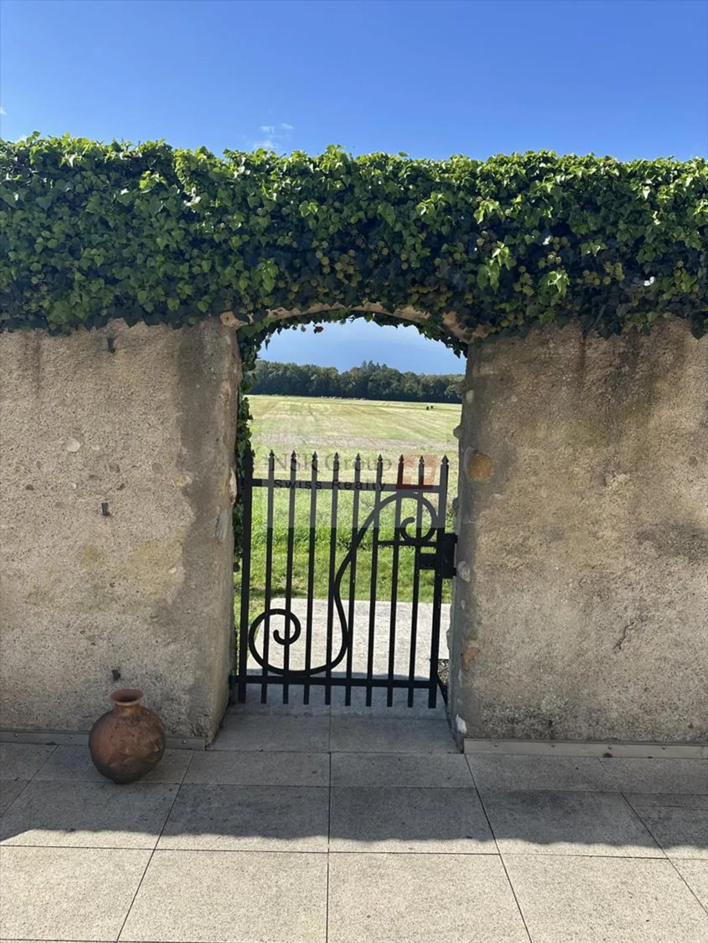 Versoix ? Renovated Farm - Photo 3 of 13