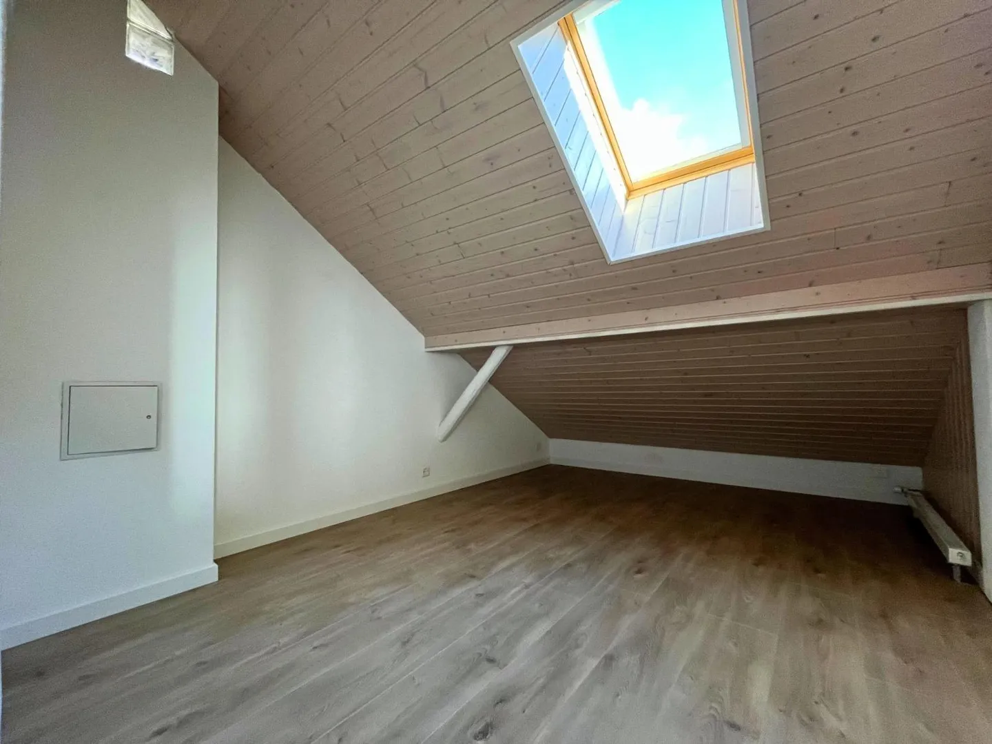 Appartement 4.5 pièces rénové - Photo 8 sur 10