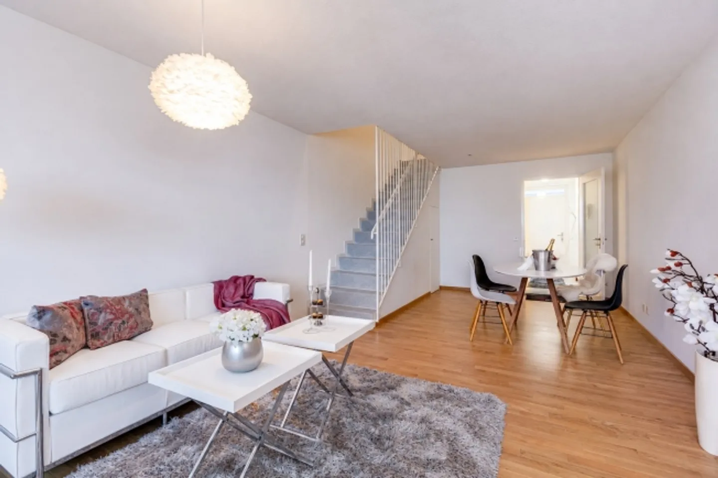 Appartamento duplex temporaneo luminoso con un comfort abitativo speciale a Bellach - Foto 1 di 1