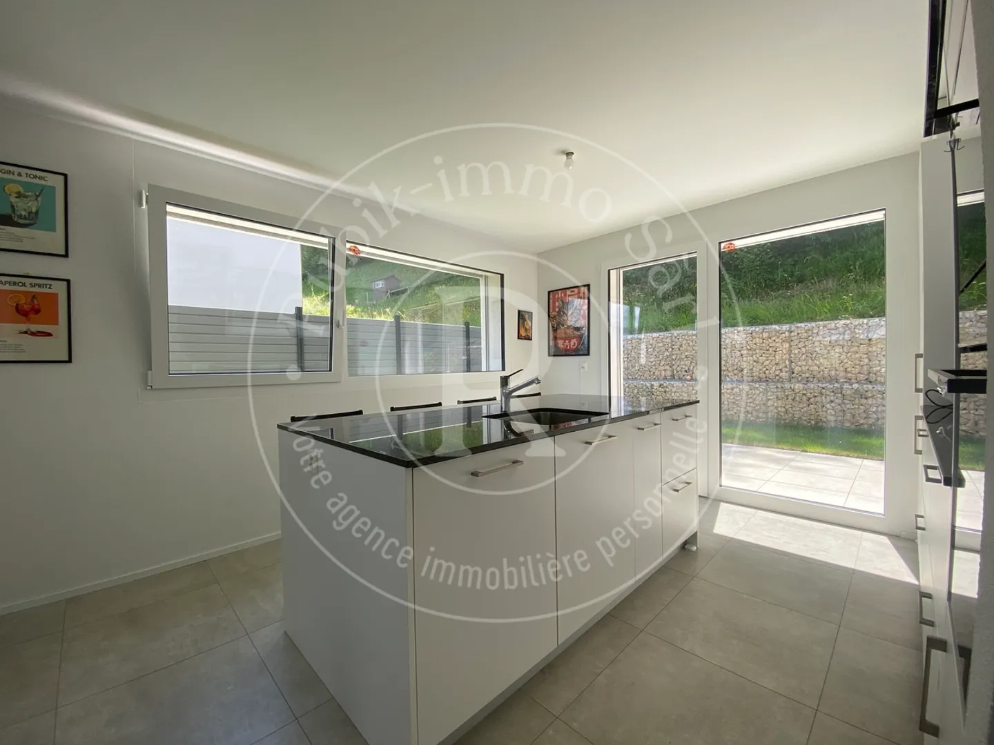 New semi-detached house just steps from Bulle - Photo 5 of 13