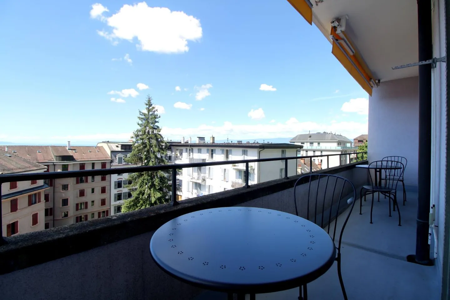 Coliving moderno tra vita lacustre e vita cittadina a Losanna - Foto 17 di 30