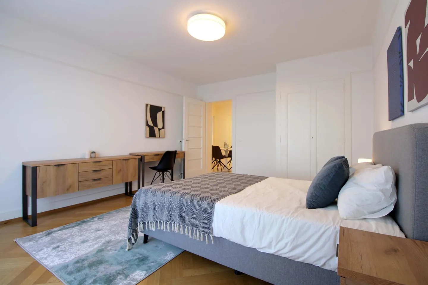 Coliving moderno tra vita lacustre e vita cittadina a Losanna - Foto 5 di 30