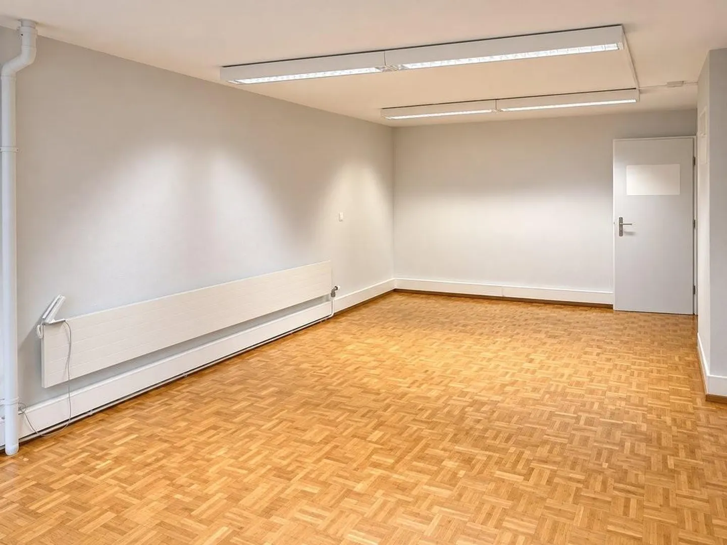 Attraktiver Büroraum im Herzen der Liebrüti - Foto 2 di 3
