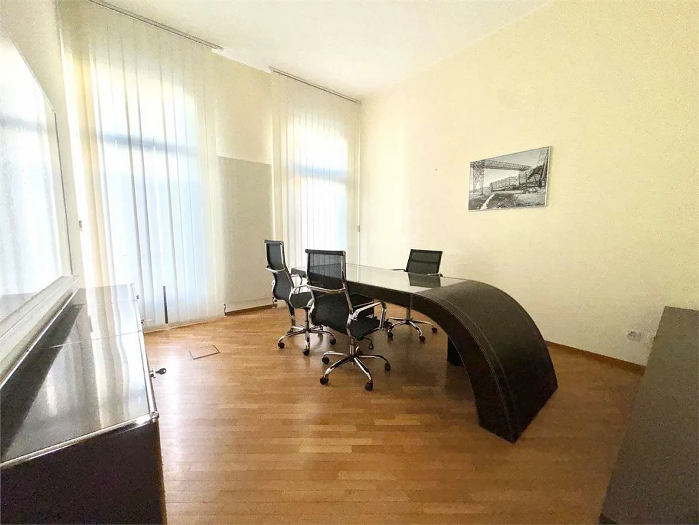 Ufficio di 5 locali a Lugano - centro a due passi dall'Istituto Elveti - Foto 3 von 6