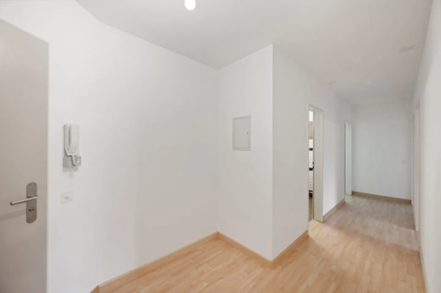 Votre nouveau chez-vous dans un quartier résidentiel idyllique et calme - Photo 2 sur 9