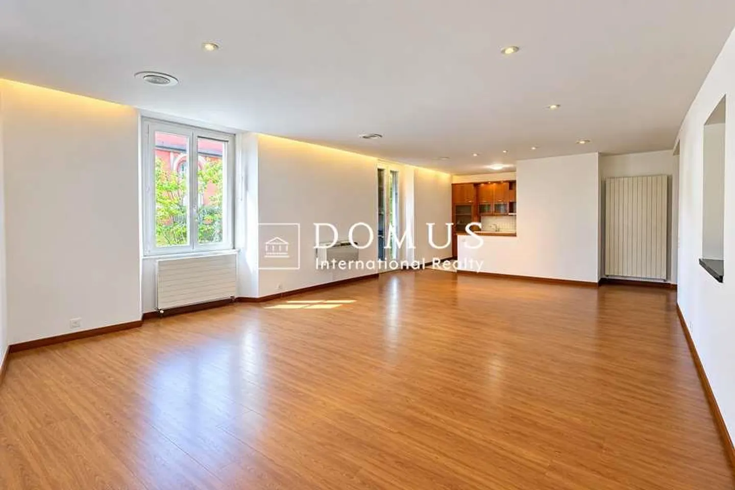 Elegante und geräumige Wohnung im Zentrum - Foto 1 von 12