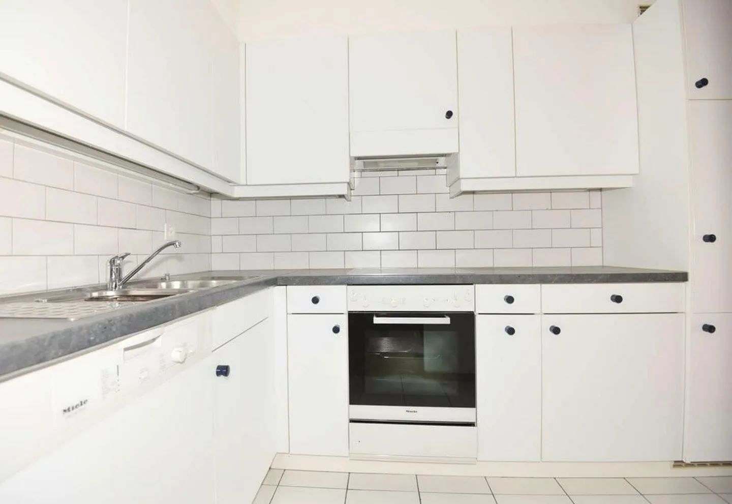 Beautiful 3-room apartment of 102 m2 with balcony - Photo 5 of 12