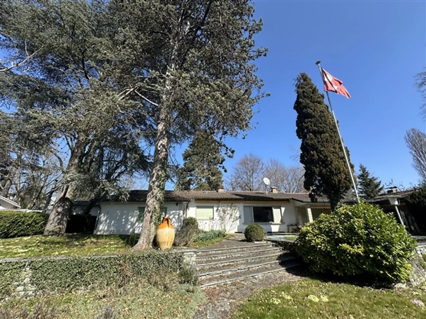 Einzelvilla mit großem Potenzial? Chêne-Bougeries - Foto 1 von 2