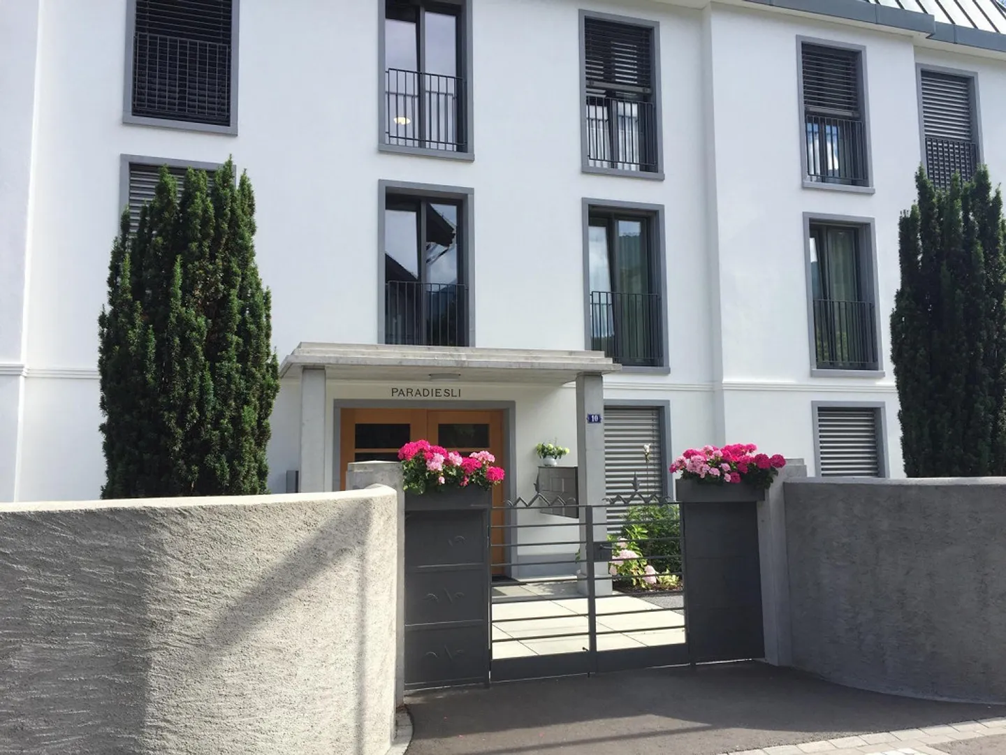 Subtenant for central sunny 2.5 room apartment in Chur - Photo 2 of 14