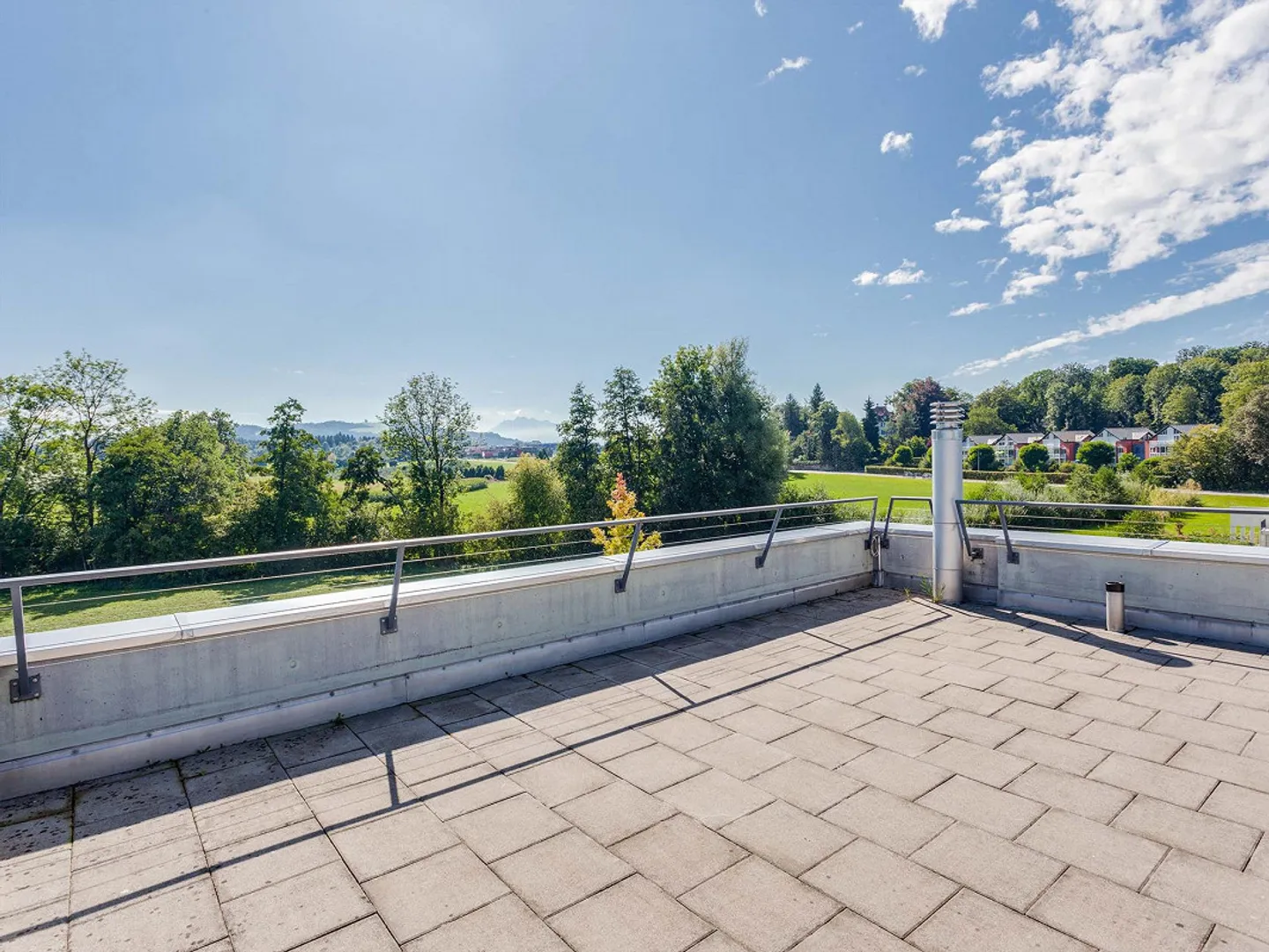 THE BRICK HOUSE 2.0 | Doppeleinfamilienhaus nahe Seeufer - Foto 4 von 13