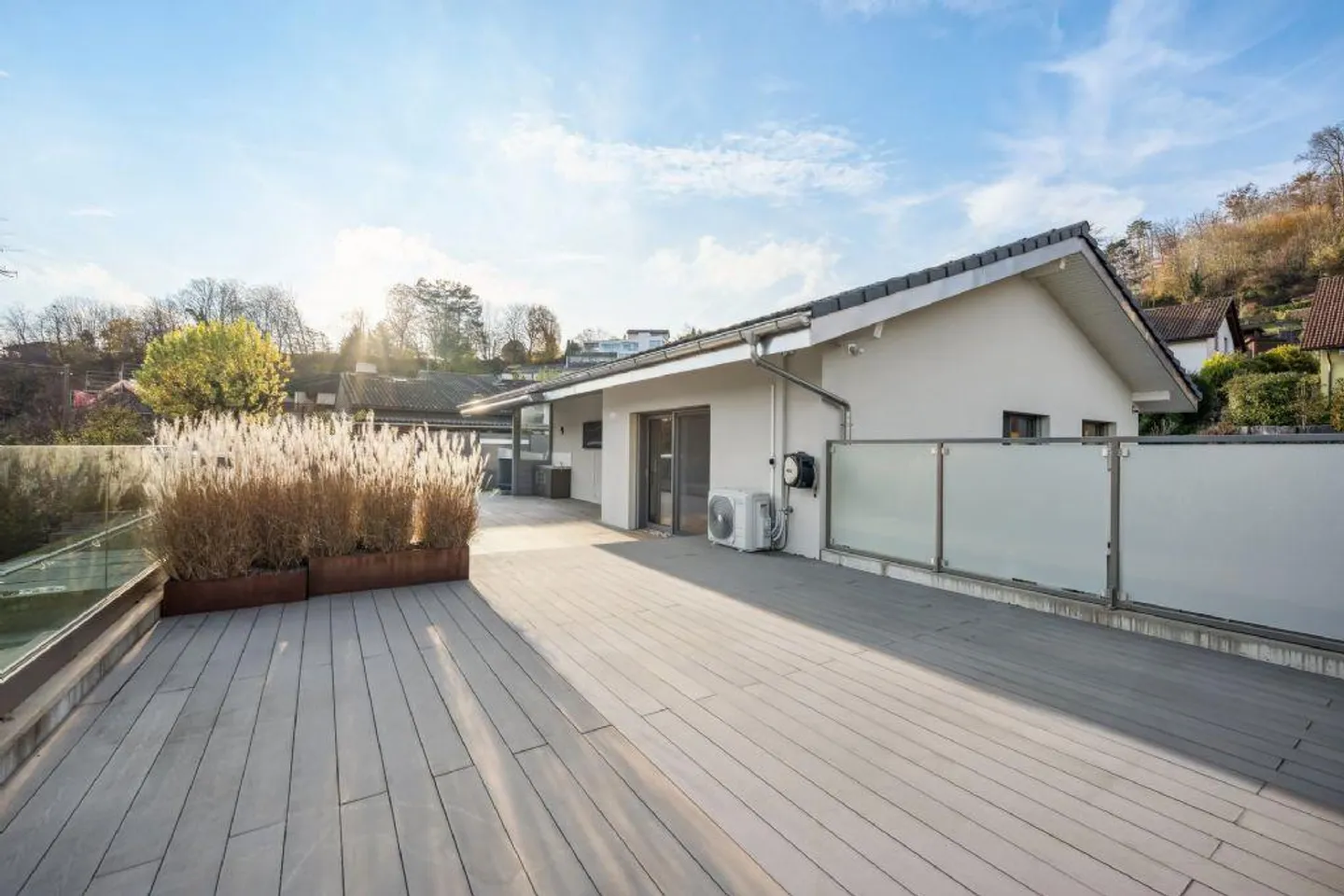 WELLNESS OASIS WITH POOL | STYLISH AND ELEGANT | SMART SPACE CONCEPT - Photo 3 of 13