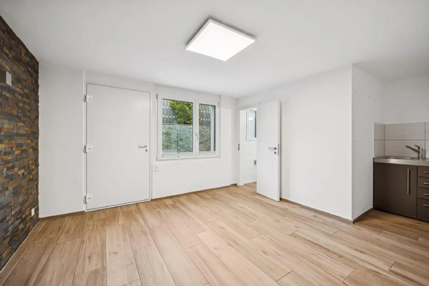 WELLNESS OASIS WITH POOL | STYLISH AND ELEGANT | SMART SPACE CONCEPT - Photo 10 of 13