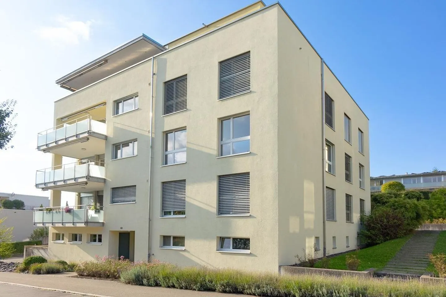 Light-flooded 4.5-room apartment with Säntis view - Photo 1 of 10