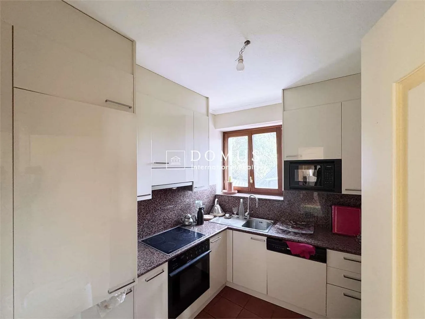 Spacious apartment with swimming pool - Photo 5 of 13
