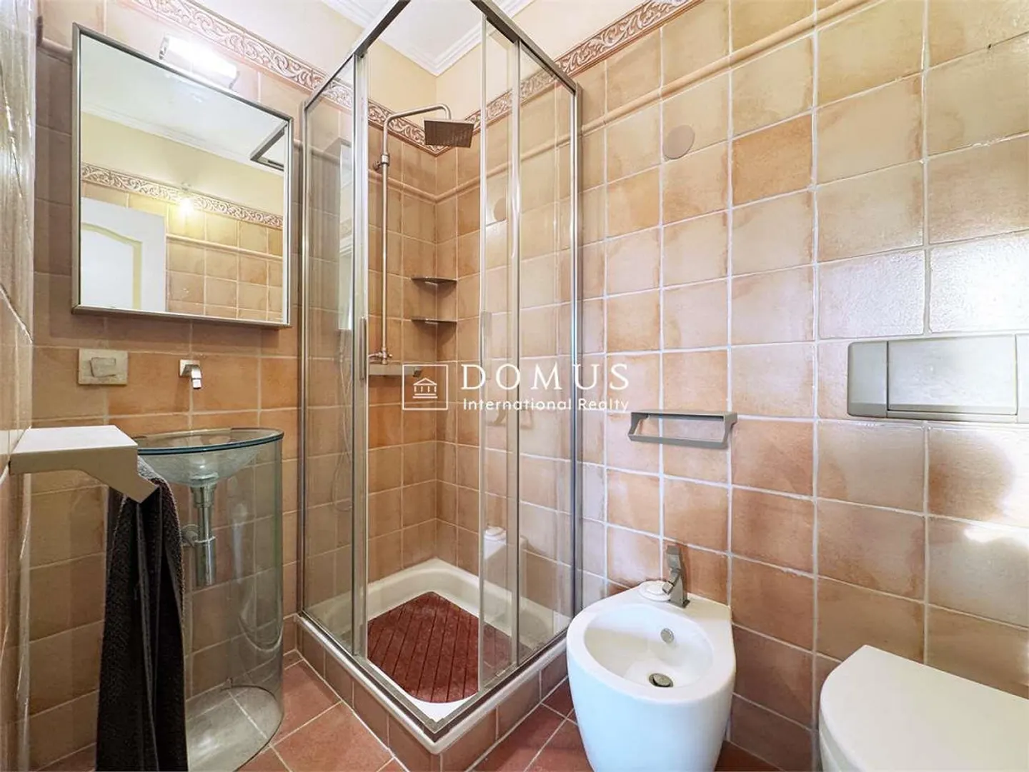 Spacious apartment with swimming pool - Photo 6 of 13