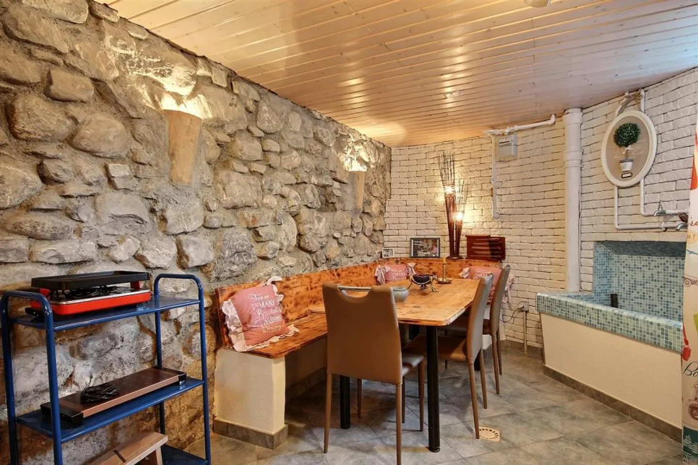 UNIQUE CHARACTER IN THE CITY CENTER - Photo 11 of 11