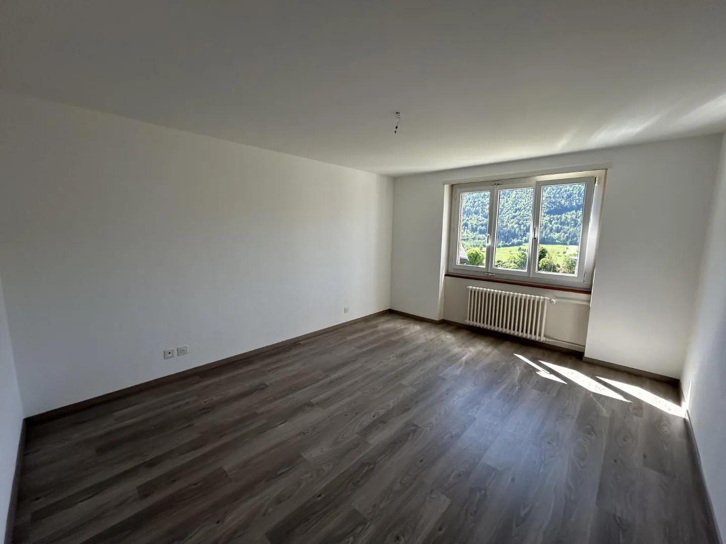 Zu vermieten: 3-Zimmer-Wohnung mit Balkon - Paul-Charmillot 82, St-Imier - Foto 1 von 9