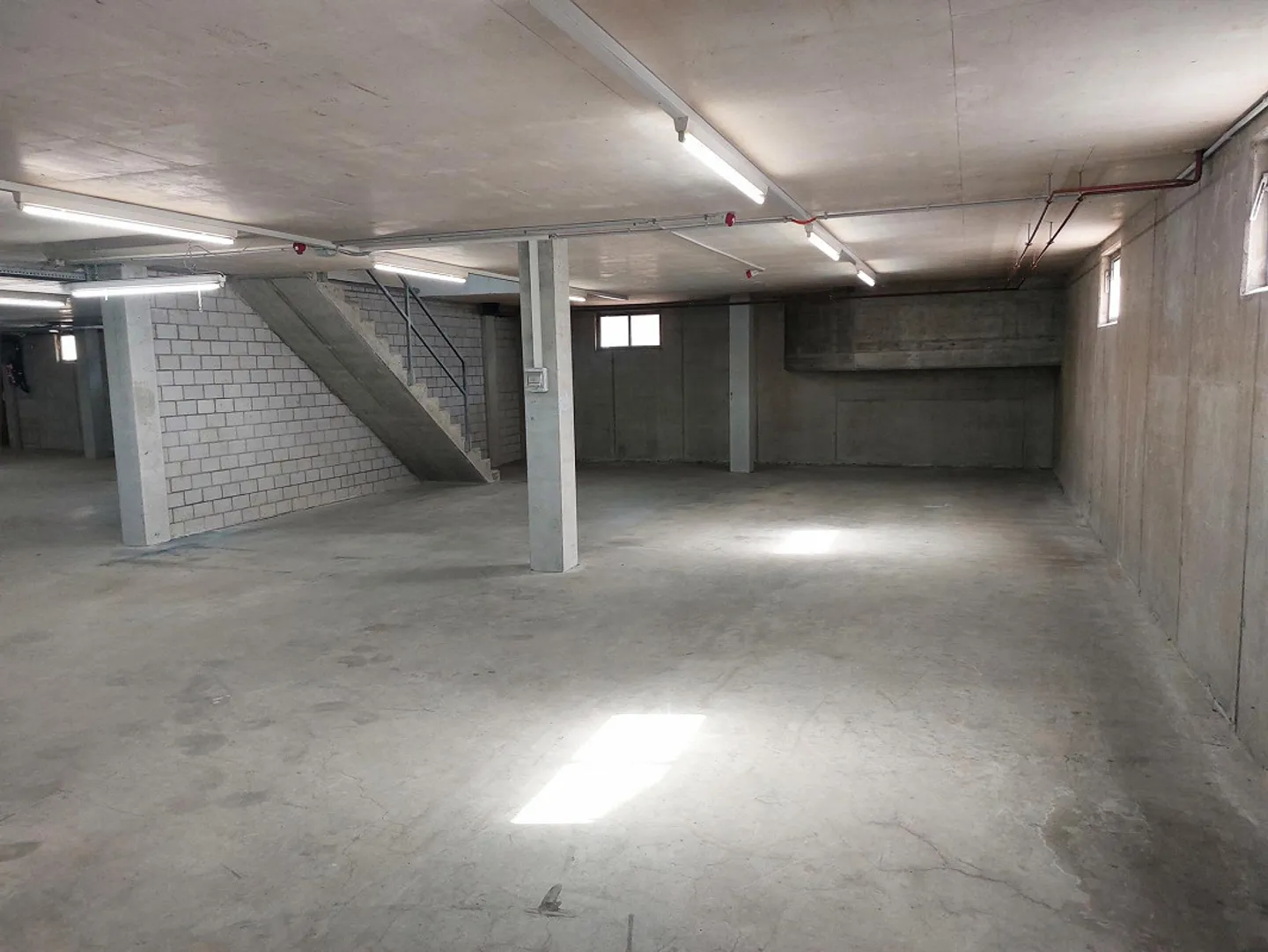 KOPIE - Geräumige Werkstatt mit Büro in Tübach zu vermieten - Foto 2 di 4