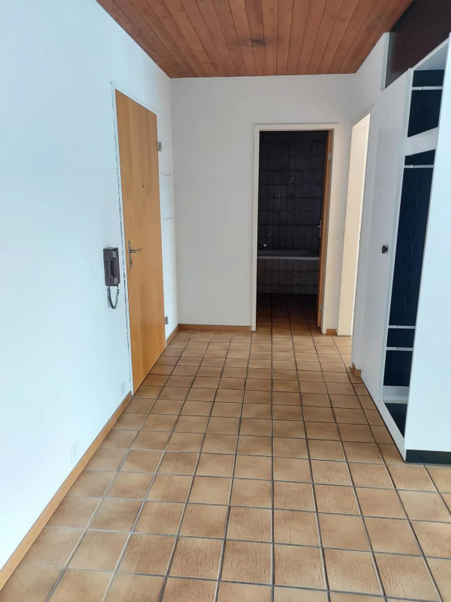 2.0-Zimmerwohnung an ruhiger und sonniger Lage - Foto 3 von 6