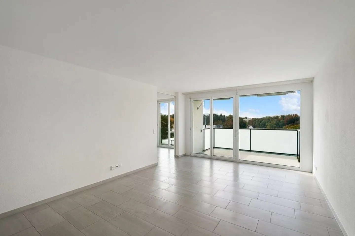 Ein Paradies für Kinder mit Spielplatz - Foto 4 von 6