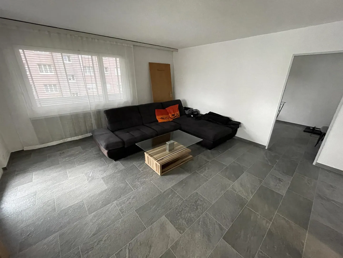 Spacious, bright 5.5-room apartment with swimming pool, fitness, sauna - Photo 4 of 14