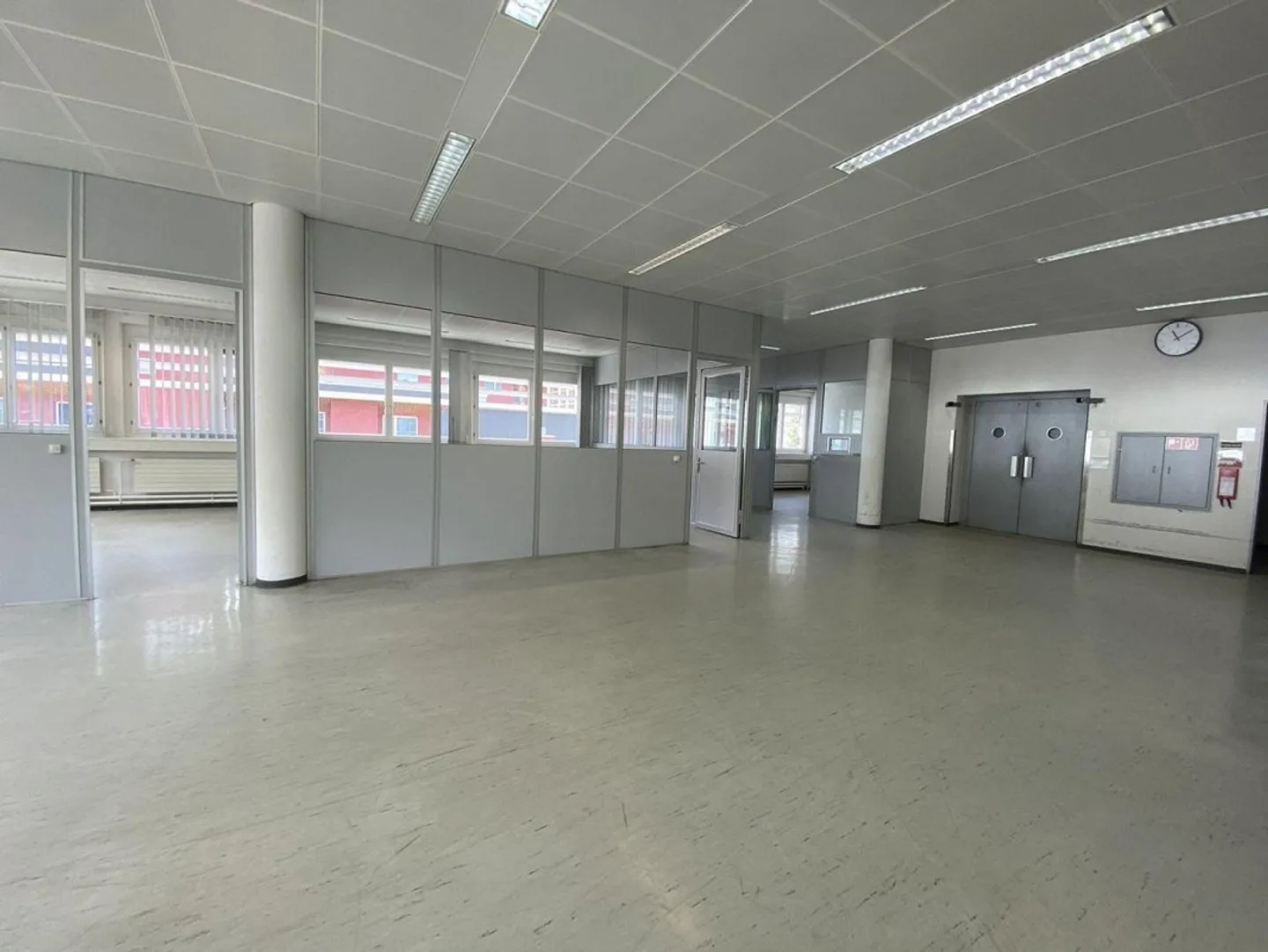 Votre nouvel espace commercial dans un emplacement central - Photo 7 sur 12