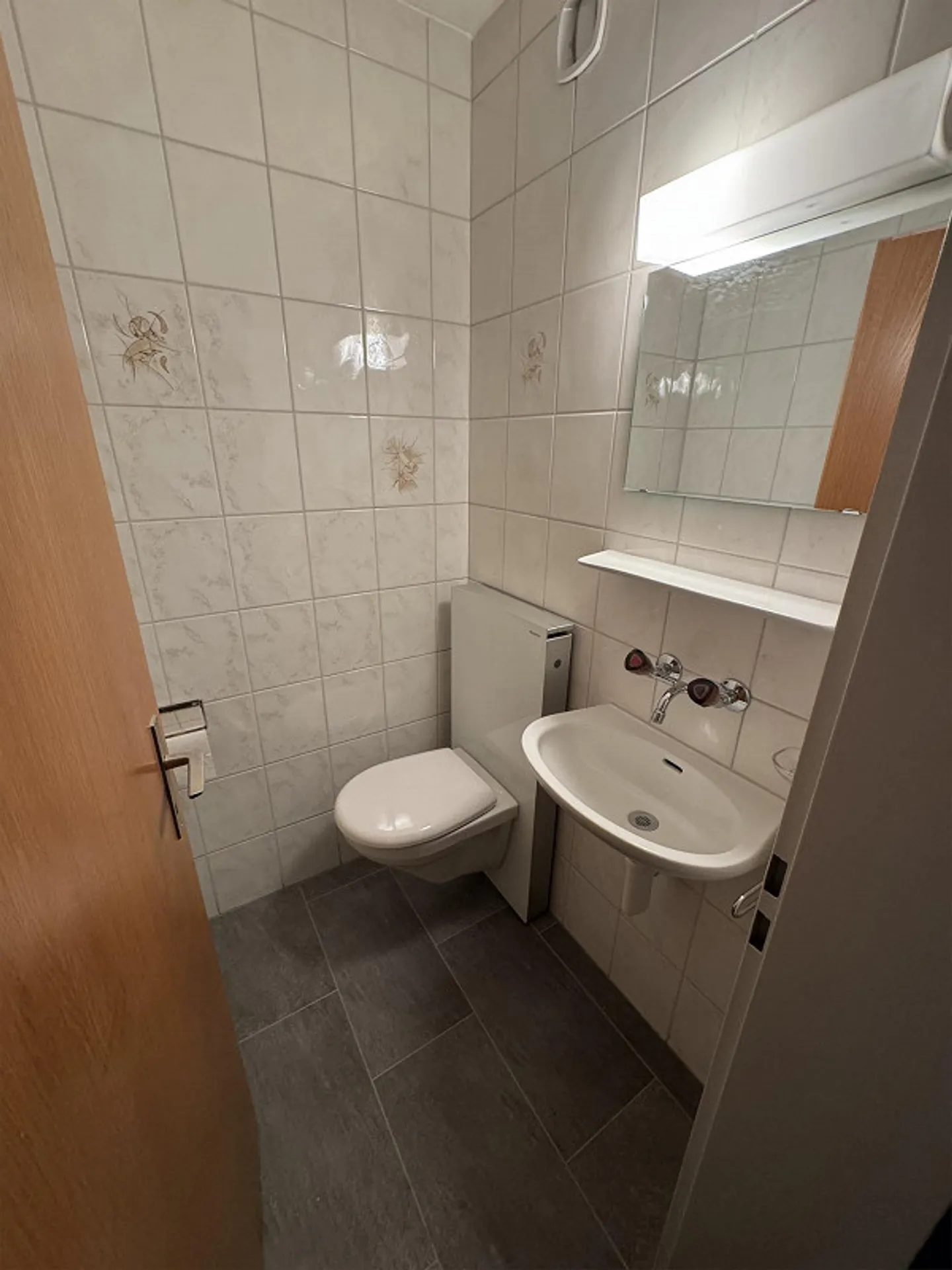 Spacious, bright 5.5-room apartment with swimming pool, fitness, sauna - Photo 11 of 14
