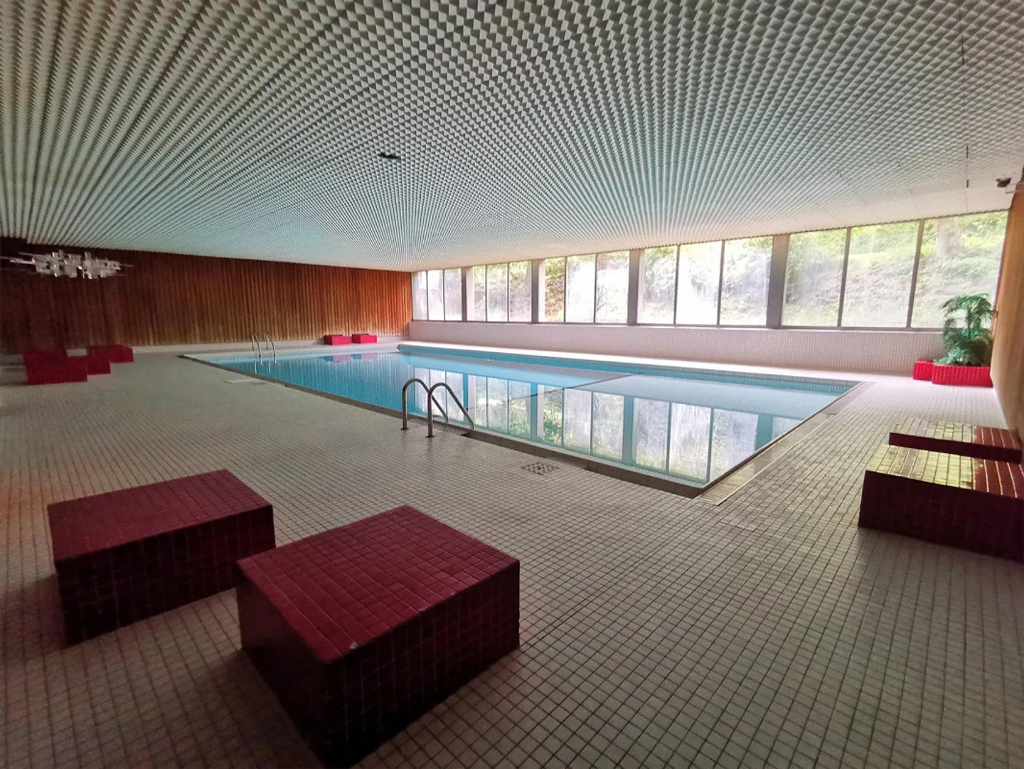 Spacious, bright 5.5-room apartment with swimming pool, fitness, sauna - Photo 12 of 14