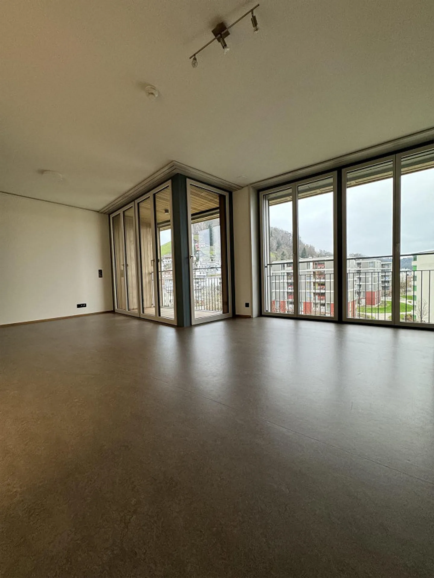 Wohnen im Alter | Bedürfnisgerechte Dienstleistungen | Ein Ort der ... - Foto 1 von 5