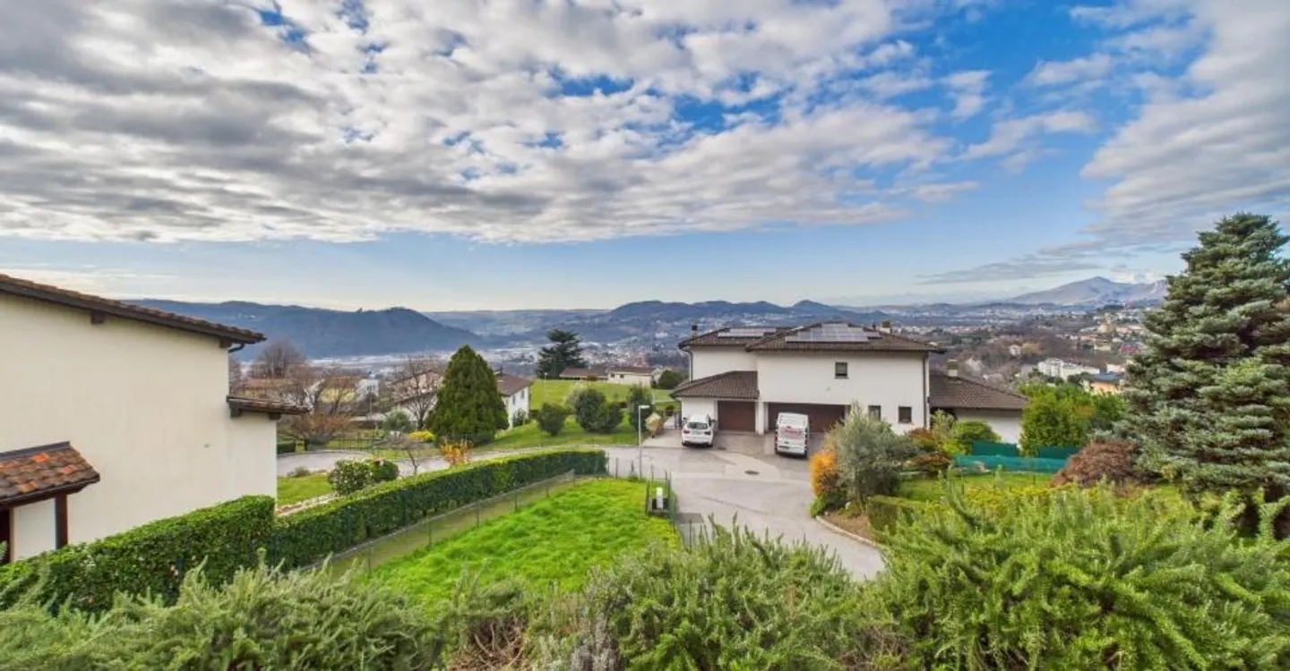 Villa indipendente nella splendida Valle di Muggio - Foto 1 di 13