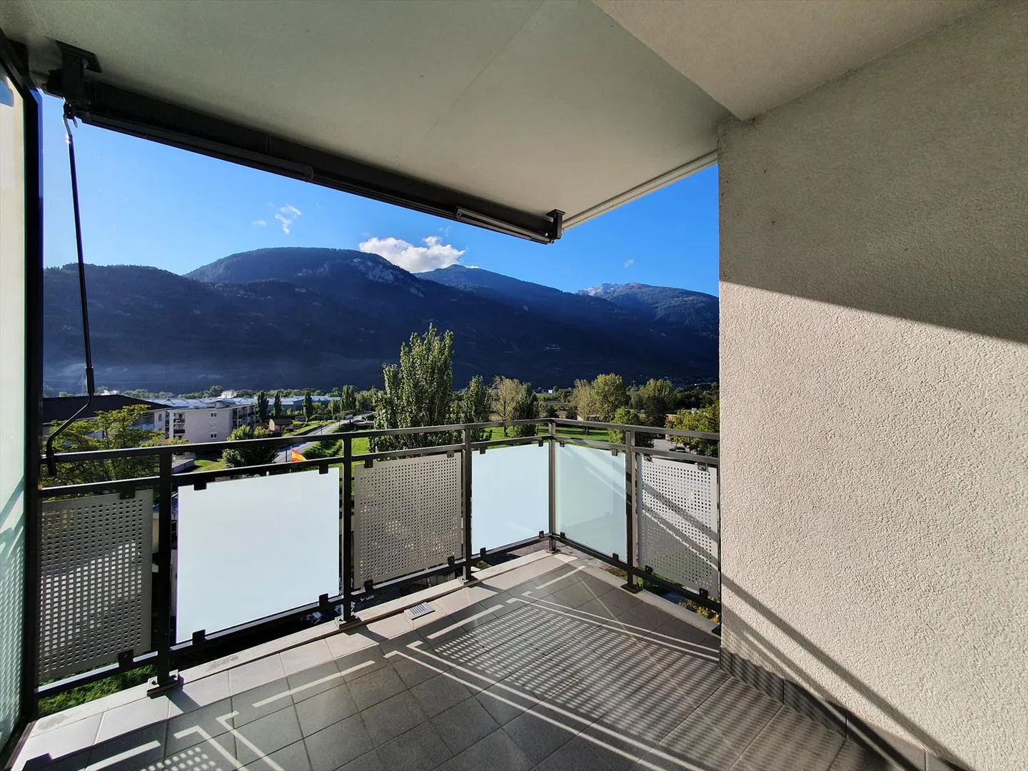 4,5-Zimmer-Wohnung - Foto 1 von 9